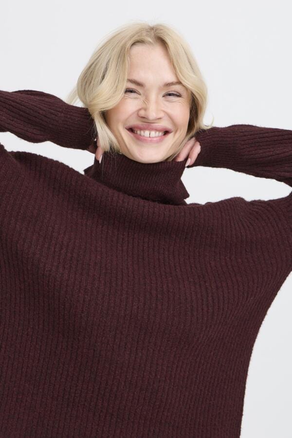 b young Cow Roll Neck Jumper Plum