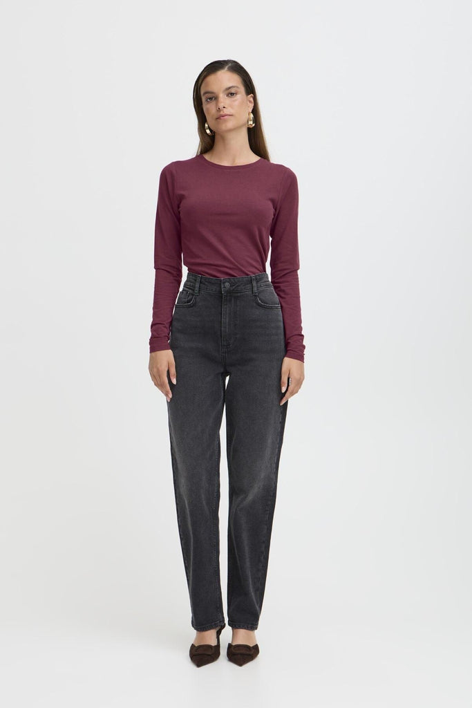 b young Long Sleeved T-Shirt Plum