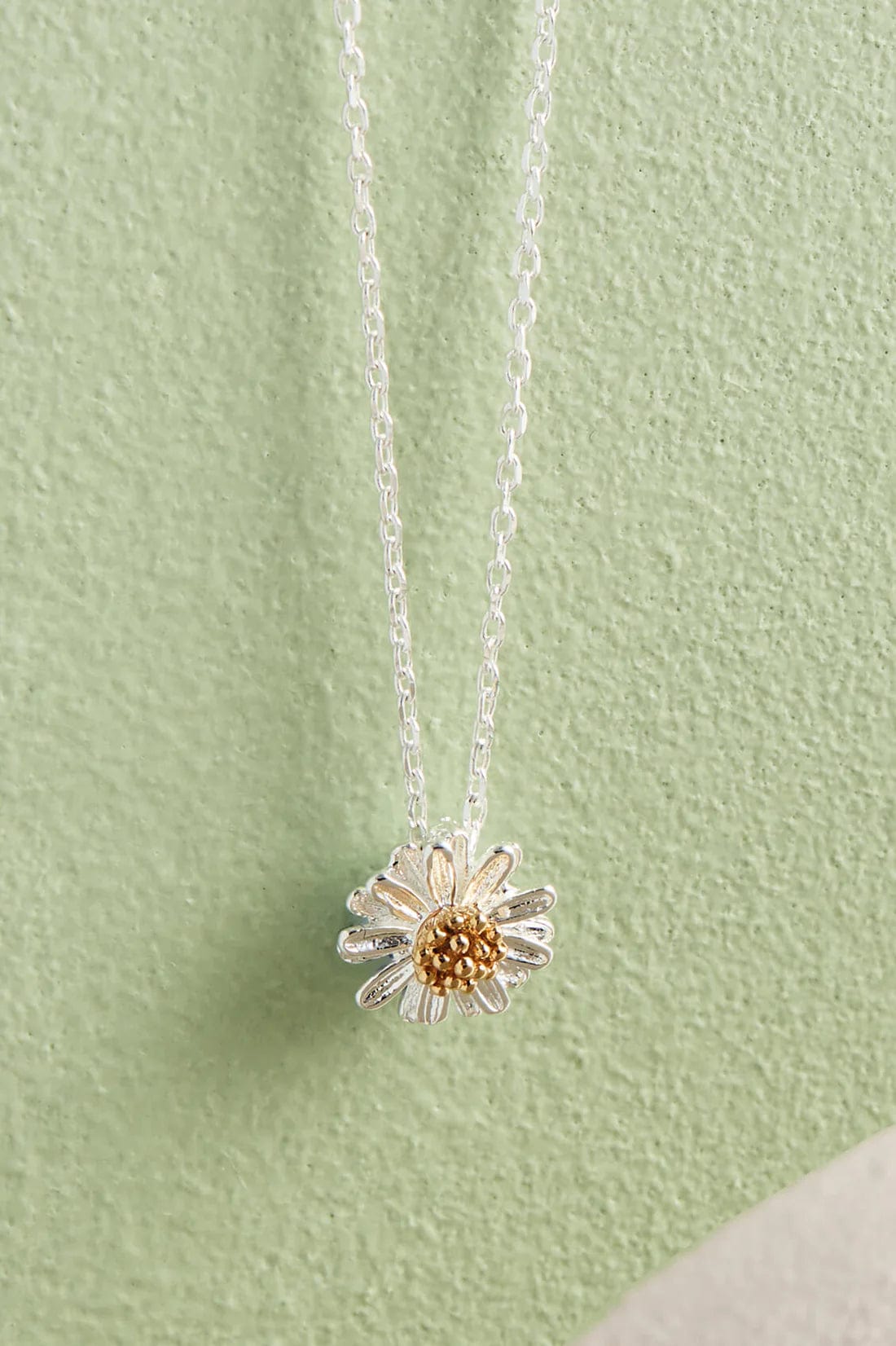 Estella Bartlett Wildflower Necklace Very Stylish Girl
