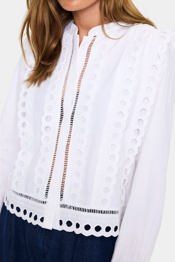 Saint Tropez Embroidered Detail Bloue White