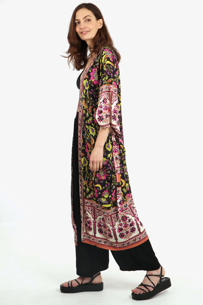 Sarta - Vintage Floral & Butterfly Print Long Kimono Robe in Black One-size (8-18)
